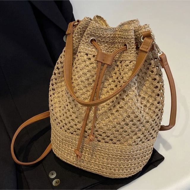 かご編みショルダーバッグ レディースのバッグ(かごバッグ/ストローバッグ)の商品写真
