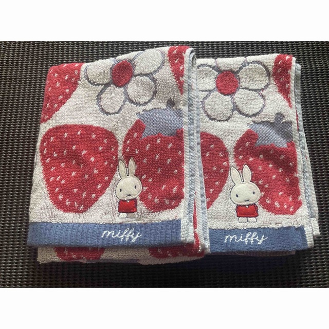 miffy(ミッフィー)のミッフィー　フェイスタオル　2枚セット エンタメ/ホビーのアニメグッズ(タオル)の商品写真