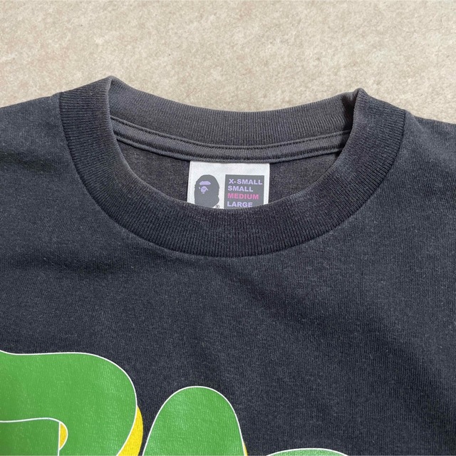 エイプ×カウズ コラボ Tシャツ Mサイズ - Tシャツ/カットソー(半袖/袖