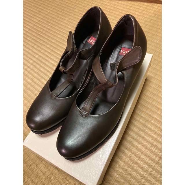 美品　vialis  ストラップパンプス