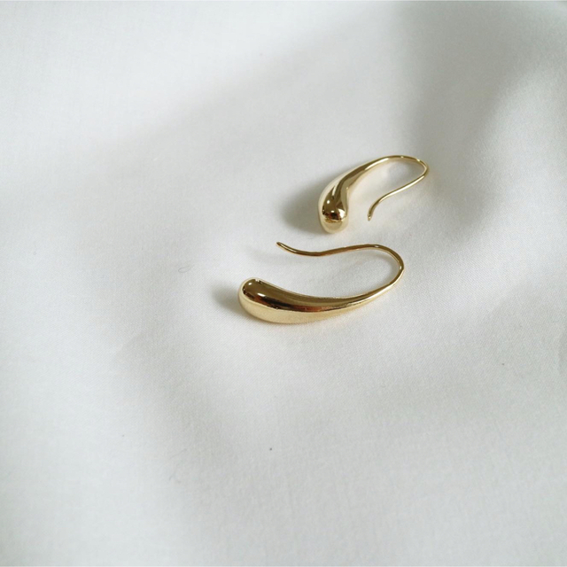 long hook pierce ロングフックピアス　ゴールド/シルバー レディースのアクセサリー(ピアス)の商品写真