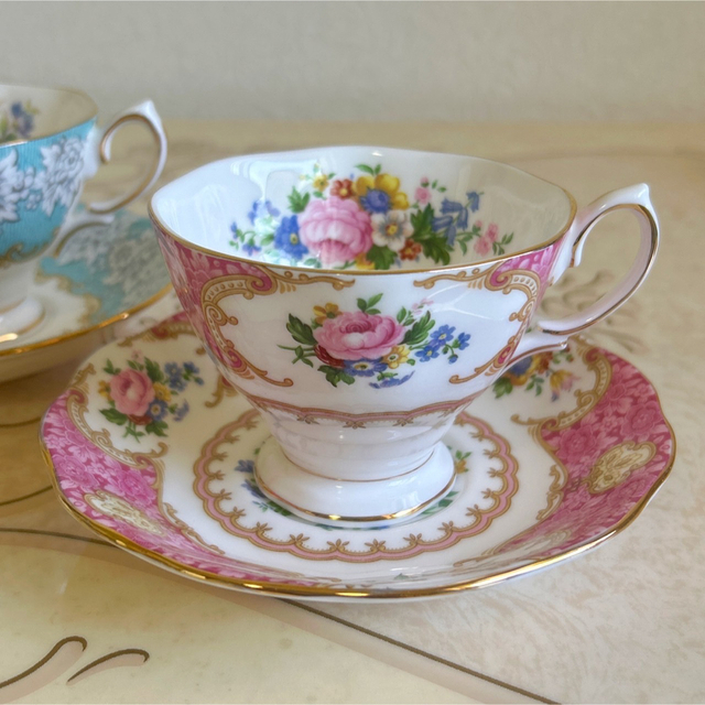 Royal Albert コーヒーカップ＆ソーサー　2組セット　美品