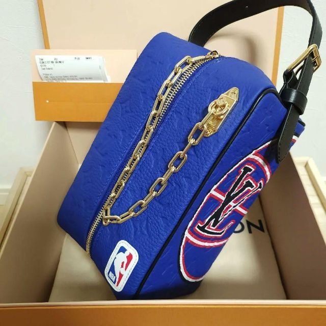 ☆新品未使用☆ルイヴィトン×NBAコラボ クローク・ドップキット - 通販 ...