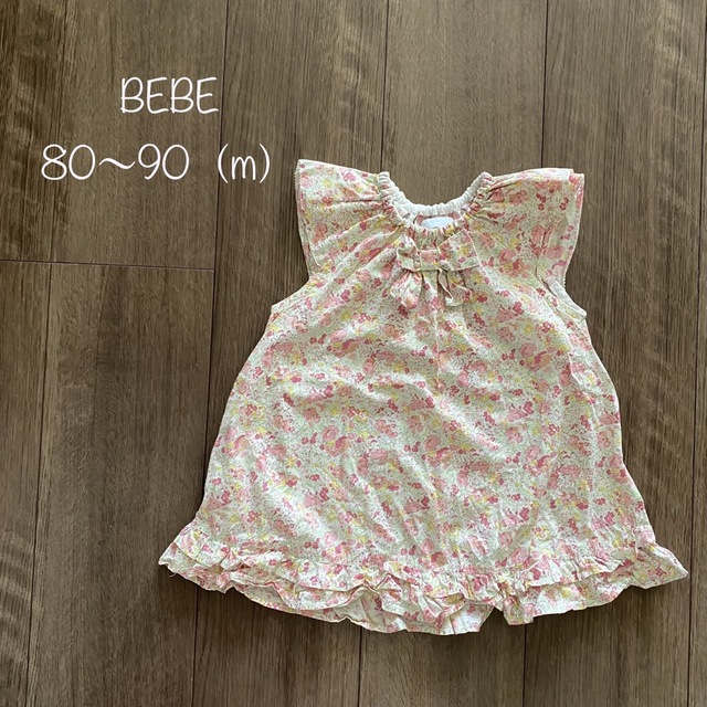 BeBe(ベベ)のBEBE☆80〜90☆小花柄チュニック、ワンピース キッズ/ベビー/マタニティのキッズ服女の子用(90cm~)(ワンピース)の商品写真