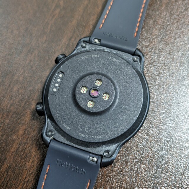 ANDROID(アンドロイド)の【スージー様専用】TicWatch Pro 3 GPS ブラック メンズの時計(腕時計(デジタル))の商品写真