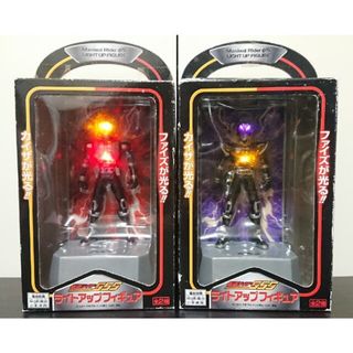 バンプレスト(BANPRESTO)のバンプレスト 仮面ライダー555 ライトアップフィギュア ファイズ サイガ 2体(特撮)