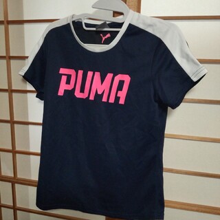 プーマ(PUMA)のプーマ　PUMA　Ｔシャツ  Lサイズ　紺色(Tシャツ(半袖/袖なし))
