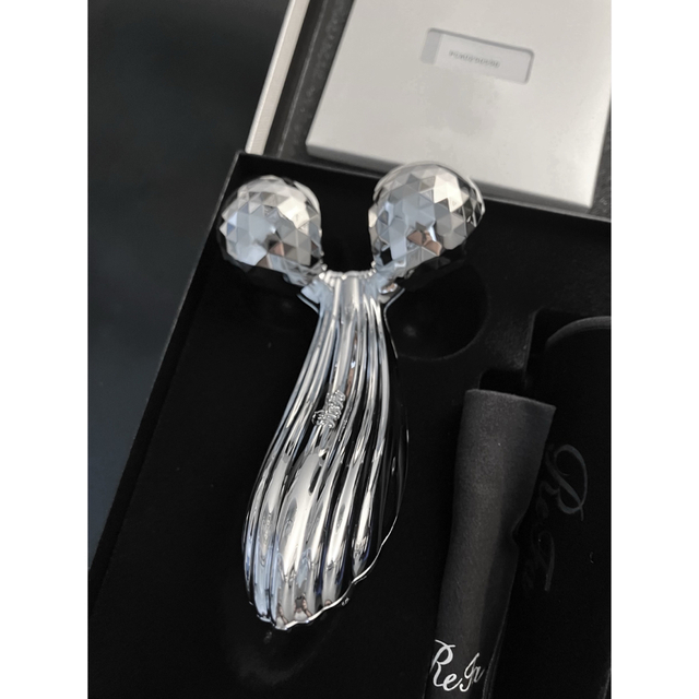 ReFa(リファ)のReFa(リファ) ReFa CARAT RAY 美容器具 小顔ローラー　 スマホ/家電/カメラの美容/健康(フェイスケア/美顔器)の商品写真