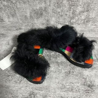 sacai ファー マルチカラー スポーツサンダル 定価64,900--