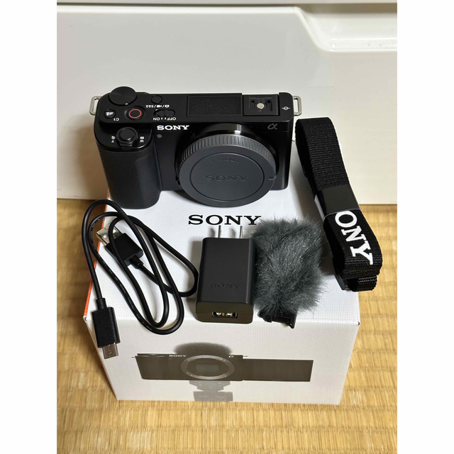 SONY デジタルカメラ VLOGCAM ボディ ブラック ZV-E10(B)