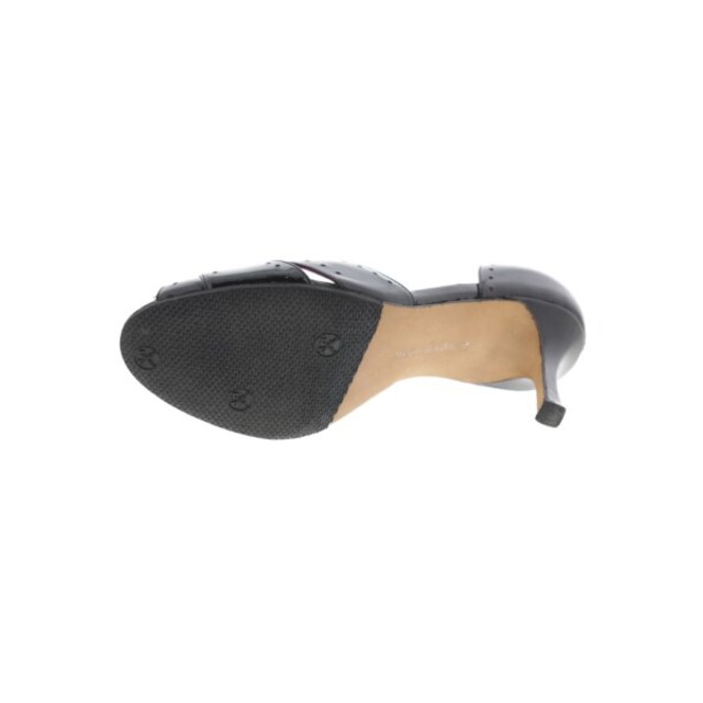 MANOLO BLAHNIK(マノロブラニク)のMANOLO BLAHNIK サンダル 35(21.5cm位) 黒xピンク 【古着】【中古】 レディースの靴/シューズ(サンダル)の商品写真