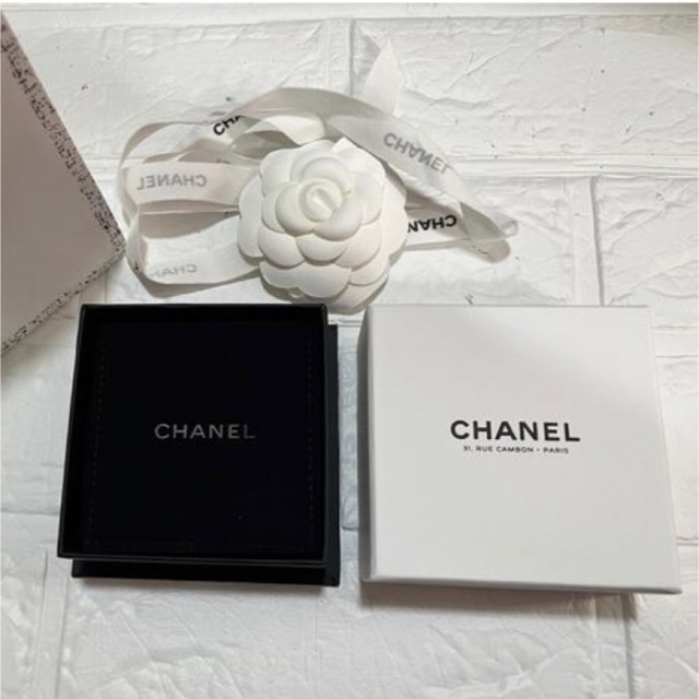 CHANEL ピアス空箱 - ショップ袋