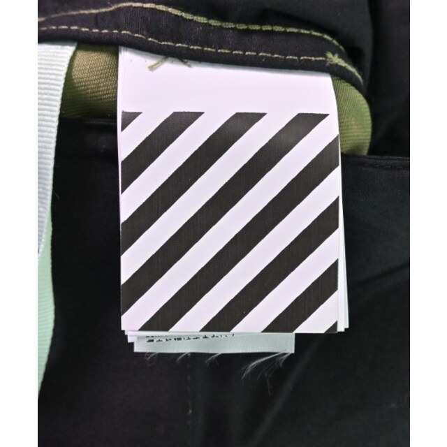 OFF-WHITE(オフホワイト)のOFF-WHITE オフホワイト ショートパンツ 28(S位) カーキ 【古着】【中古】 メンズのパンツ(ショートパンツ)の商品写真