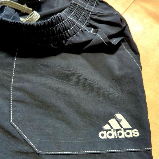 adidas(アディダス)のアディダス ハーフパンツ　130㎝ キッズ/ベビー/マタニティのキッズ服男の子用(90cm~)(パンツ/スパッツ)の商品写真