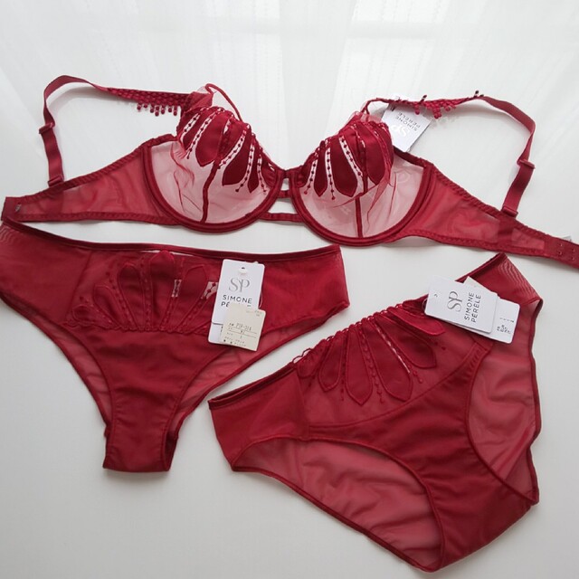 Simone Perele   シモーヌ ペレールE 新品の通販 by さおさお's