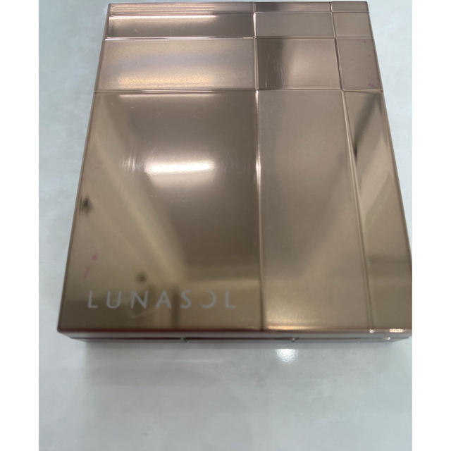 LUNASOL(ルナソル)のるう様専用 コスメ/美容のベースメイク/化粧品(アイシャドウ)の商品写真