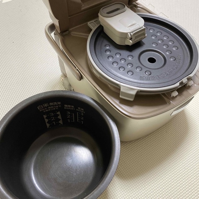 三菱(ミツビシ)の三菱　炊飯器　炭炊釜　IH スマホ/家電/カメラの調理家電(炊飯器)の商品写真