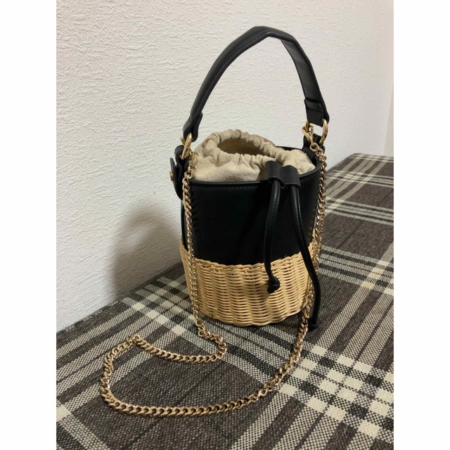 ZARA カゴバッグ