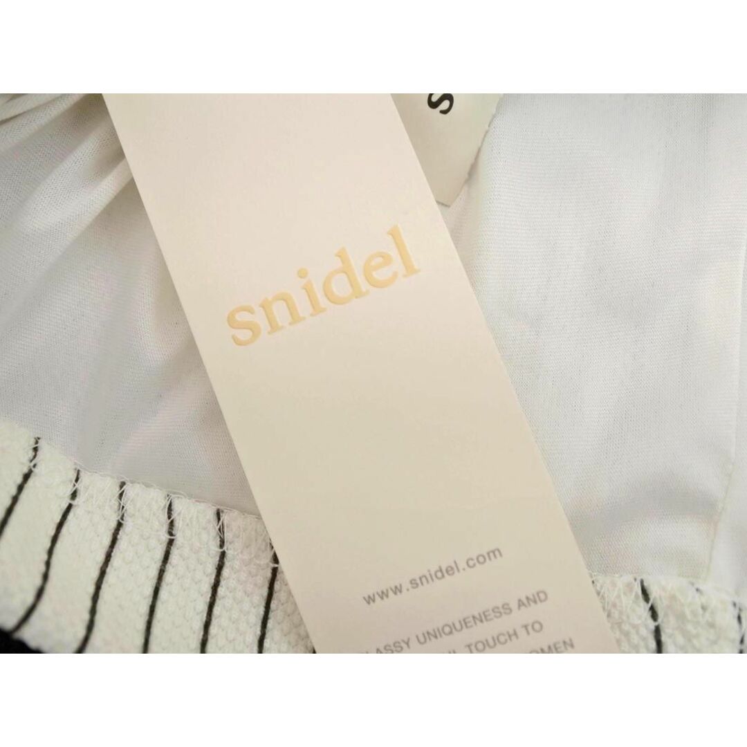 SNIDEL(スナイデル)の新品 snidel スナイデル ストライプ ミニ スカート size1/白ｘ黒 ■◆ レディース レディースのスカート(ミニスカート)の商品写真