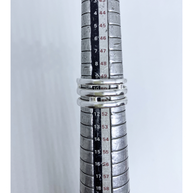 シルバー925リング三段スターリング平打ちプレーン三連　銀指輪10号いお メンズのアクセサリー(リング(指輪))の商品写真