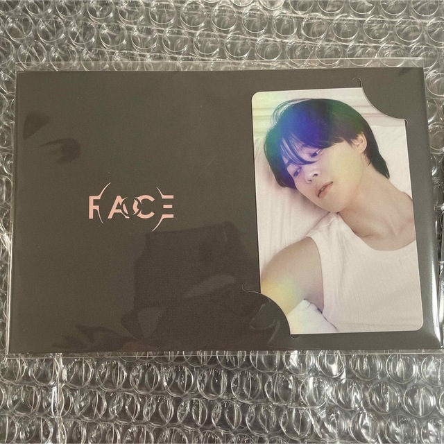 防弾少年団(BTS)(ボウダンショウネンダン)のBTS JIMIN ジミン FACE JPFC特典 トレカ　新品未開封 エンタメ/ホビーのタレントグッズ(アイドルグッズ)の商品写真