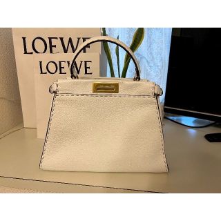 フェンディ(FENDI)の FENDI ピーカブー　セレリア　レギュラー　ホワイトゴールド金具(ハンドバッグ)