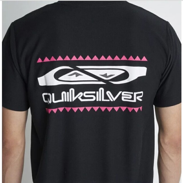 QUIKSILVER(クイックシルバー)のpiko様専用 ｸｲｯｸｼﾙﾊﾞｰ ﾗｯｼｭｶﾞｰﾄﾞ UV Tｼｬﾂ 新品 M メンズの水着/浴衣(水着)の商品写真