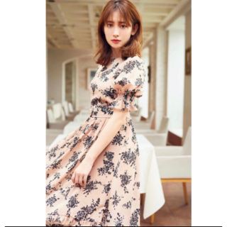 ハーリップトゥ(Her lip to)のHer lip to Asymmetrical Floral Dress M(ひざ丈ワンピース)