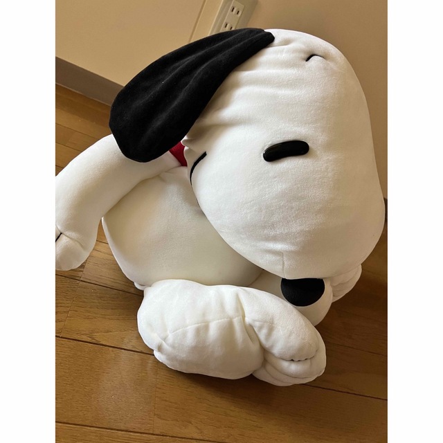 SNOOPY(スヌーピー)のPEANUTS 大きいスヌーピー エンタメ/ホビーのおもちゃ/ぬいぐるみ(ぬいぐるみ)の商品写真