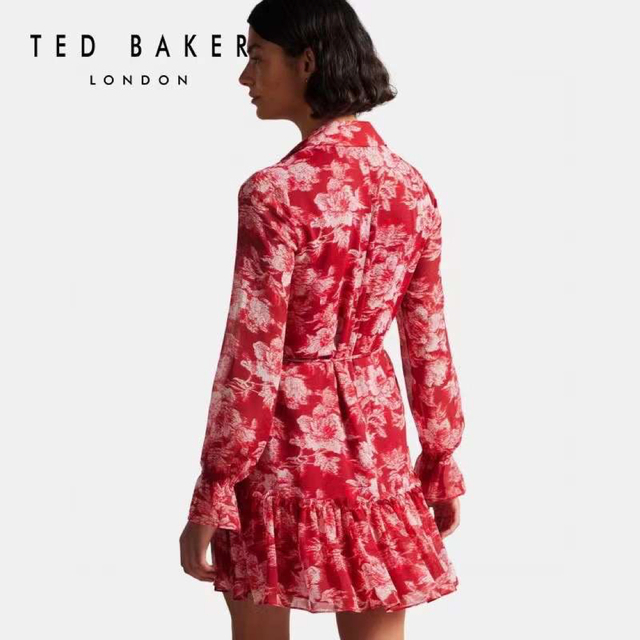 TED BAKER(テッドベイカー)の❤️ 【人気作】新作Ted Baker    赤　花柄　長袖　ワンピース    レディースのワンピース(ひざ丈ワンピース)の商品写真