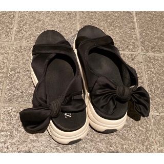 ザラキッズ(ZARA KIDS)のZARA●ザラ●サンダル●ブラック●リボン●デザイン●34●21.5-22cm(サンダル)