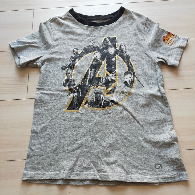 ZARA KIDS(ザラキッズ)のgap kids ZARA BOYS　MARVEL　アベンジャーズ　Tシャツ キッズ/ベビー/マタニティのキッズ服男の子用(90cm~)(Tシャツ/カットソー)の商品写真