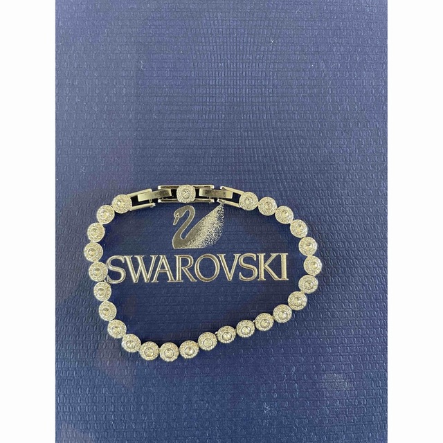 SWAROVSKI(スワロフスキー)のスワロフスキー　angelic ブレスレット レディースのアクセサリー(ブレスレット/バングル)の商品写真