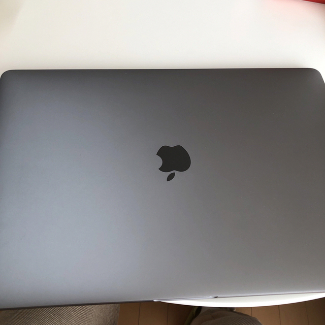 MacBook Pro2019 15インチ i9 / 8Core / 500GB