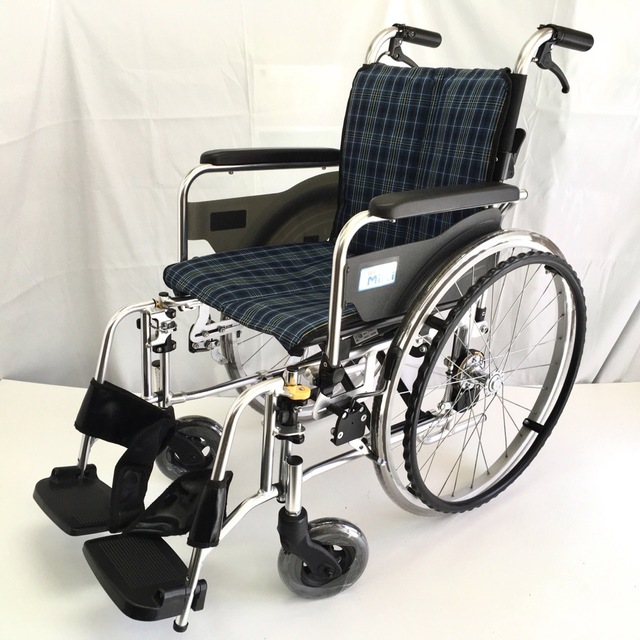 Miki 多機能 スリムコンパクト 車椅子 SKT