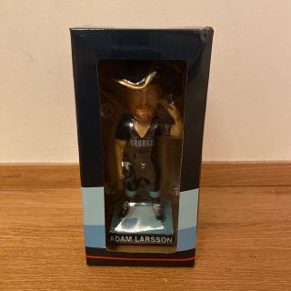 NHLシアトル・クラーケン　アダム・ラーソン　首振り人形　bobblehead(スポーツ)