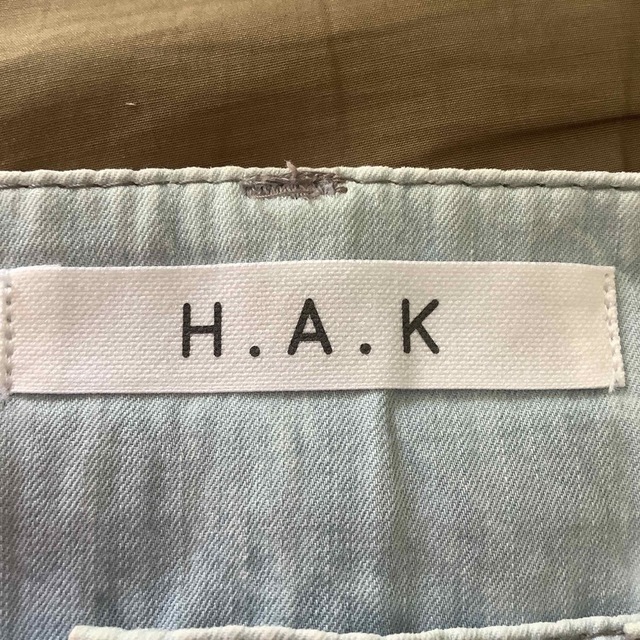 H.A.K(ハク)の刺繍入りキュロット レディースのパンツ(キュロット)の商品写真