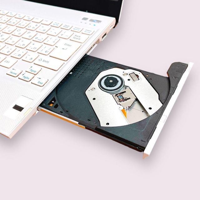 富士通 - SSD✨小型軽量✨富士通❣️8GB core i5カメラ付き薄型ノート