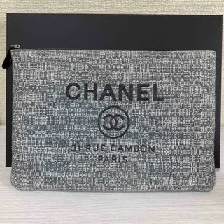 シャネル(CHANEL)の中古 CHANEL シャネル ドーヴィル クラッチバッグ ツイード グレー 黒(クラッチバッグ)