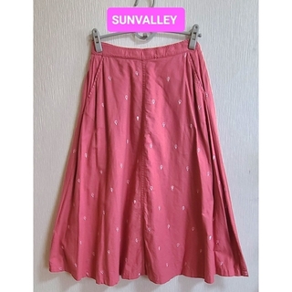 サンバレー(SUNVALLEY)の《 SUN VALLEY・サンバレー 》オックス 気球刺繍 切替スカート・未使用(ロングスカート)