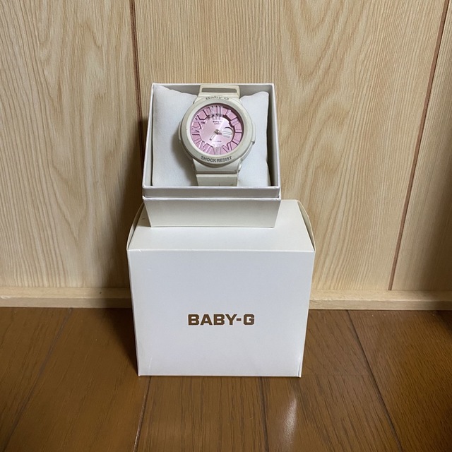 BABY-G ホワイト レディースのファッション小物(腕時計)の商品写真