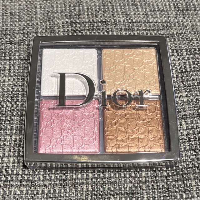 Dior(ディオール)のdior ディオール バックステージ フェイスグロウパレット 001 ハイライト コスメ/美容のベースメイク/化粧品(フェイスカラー)の商品写真