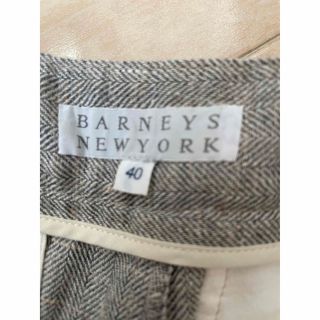 バーニーズニューヨーク(BARNEYS NEW YORK)のバーニーズニューヨーク　リネン　麻　ショートパンツ(ハーフパンツ)