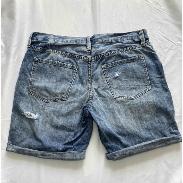 GAP(ギャップ)のGAP ギャップ　ダメージデニムショートパンツ　ブルー レディースのパンツ(デニム/ジーンズ)の商品写真