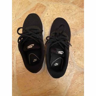 ナイキ(NIKE)のNIKE レディースシューズ　22.5㎝(スニーカー)