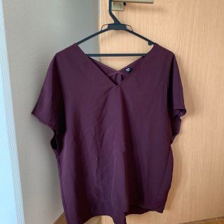 ユニクロ(UNIQLO)のユニクロ・L・Vネックシャツ(Tシャツ/カットソー(半袖/袖なし))