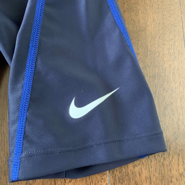 NIKE(ナイキ)の【新品】NIKE ナイキ 水着 スクール水着 紺160 L キッズ/ベビー/マタニティのキッズ服男の子用(90cm~)(水着)の商品写真