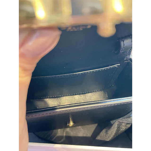 celine(セリーヌ)のセリーヌ　トリオンフ　斜めがけ　ミニショルダーバッグ レディースのバッグ(ショルダーバッグ)の商品写真
