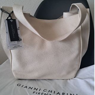 ジャンニキャリーニ(GIANNI CHIARINI)のGIANNI CHIARINI ASIA らんらんわん様専用(ハンドバッグ)