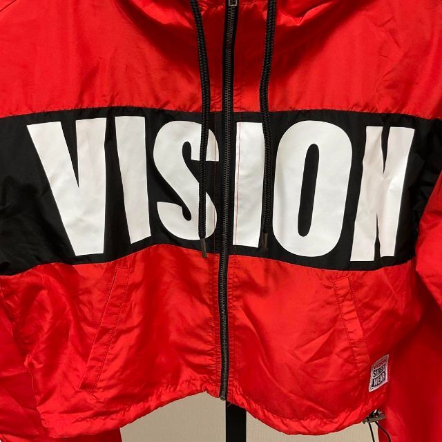 VISION STREET WEAR(ヴィジョン ストリート ウェア)のC-029 VISION STREET WAER レッド　ナイロンパーカー メンズのジャケット/アウター(ナイロンジャケット)の商品写真